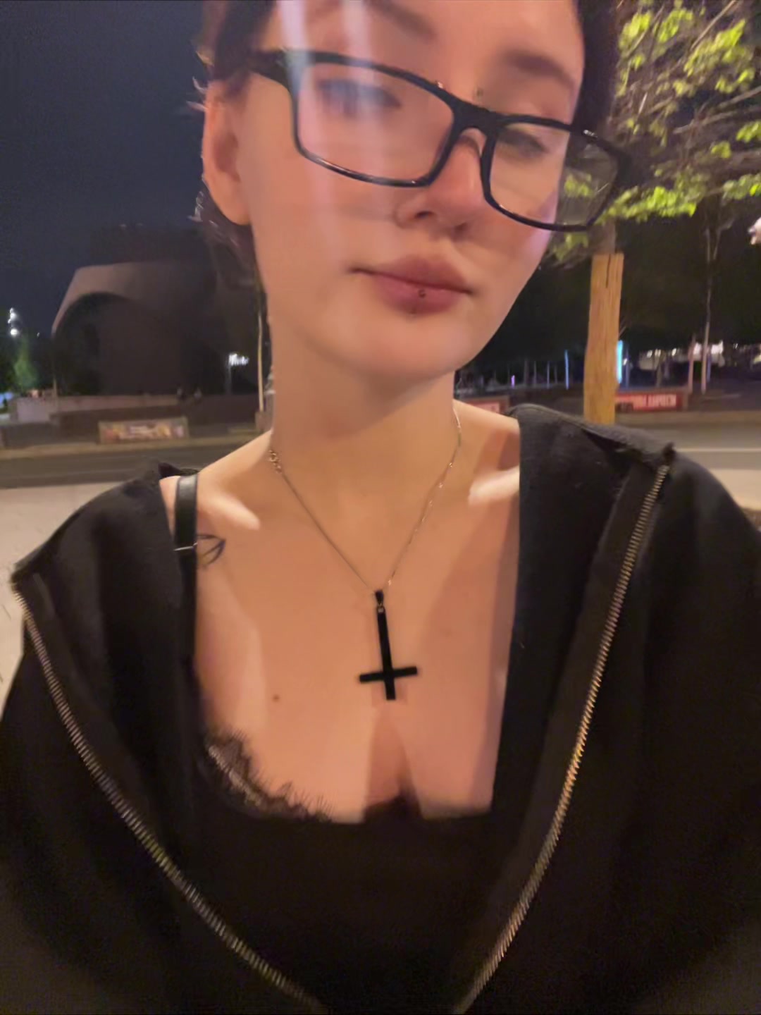 @0shikar_