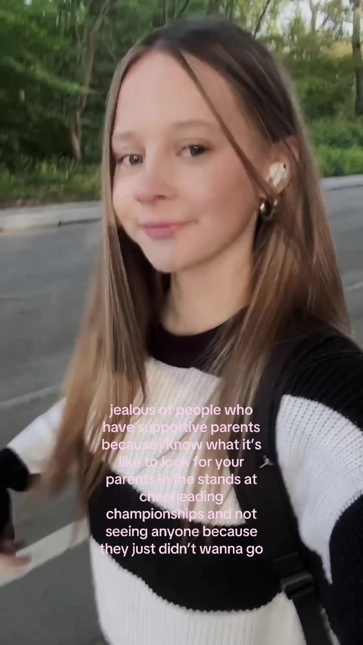 @𝓔𝓶𝓲𝓵𝔂🫰🏼