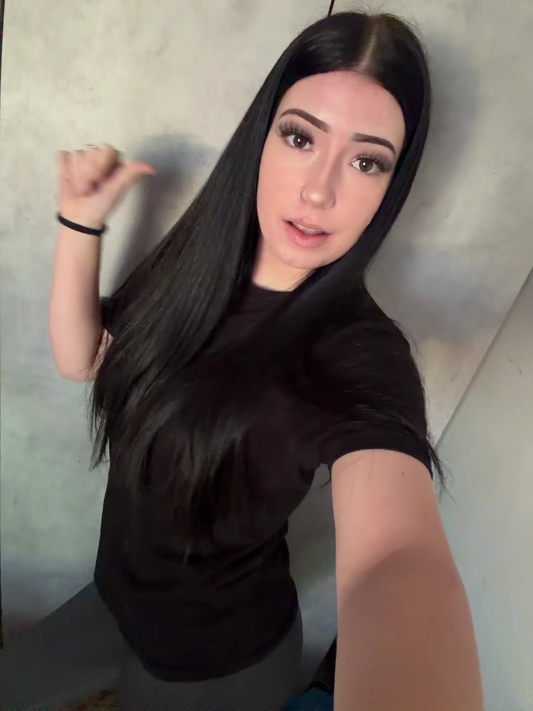 @rrebeccaarinii