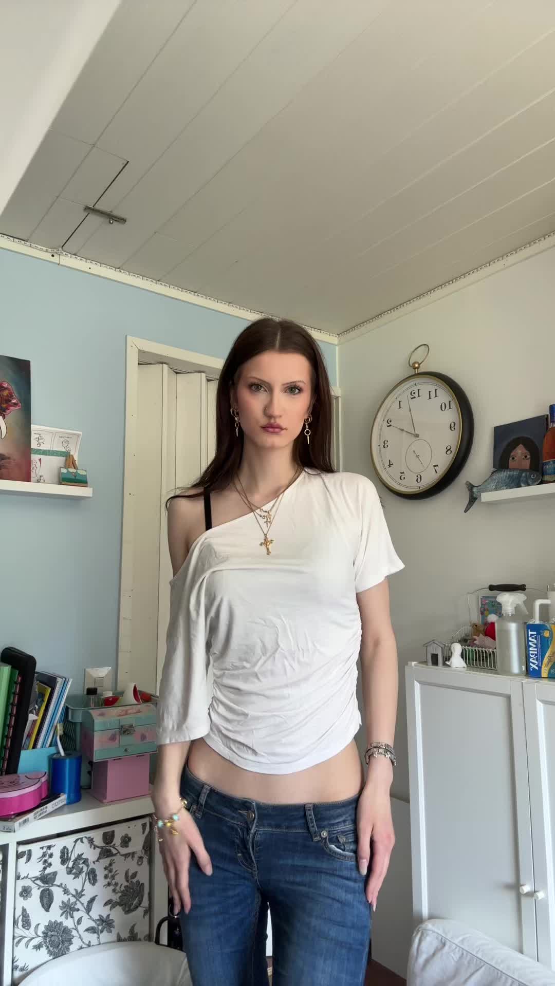 @𝓗𝓪𝔂𝓭𝓮𝓮