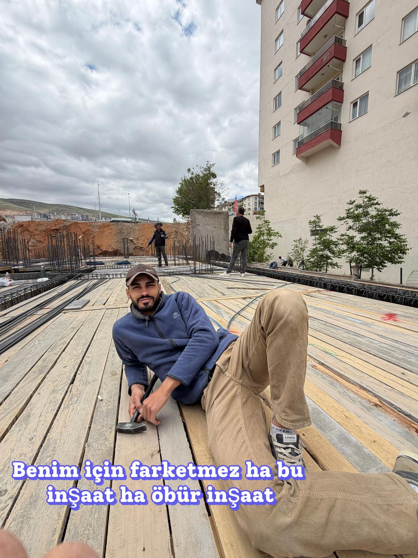 @Cihat AKSA&Ccedil;