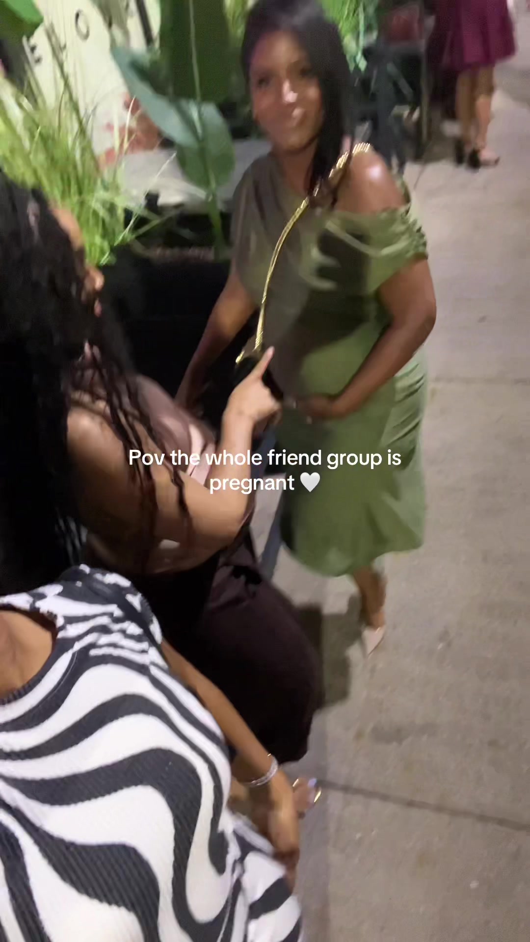 @liyadams_