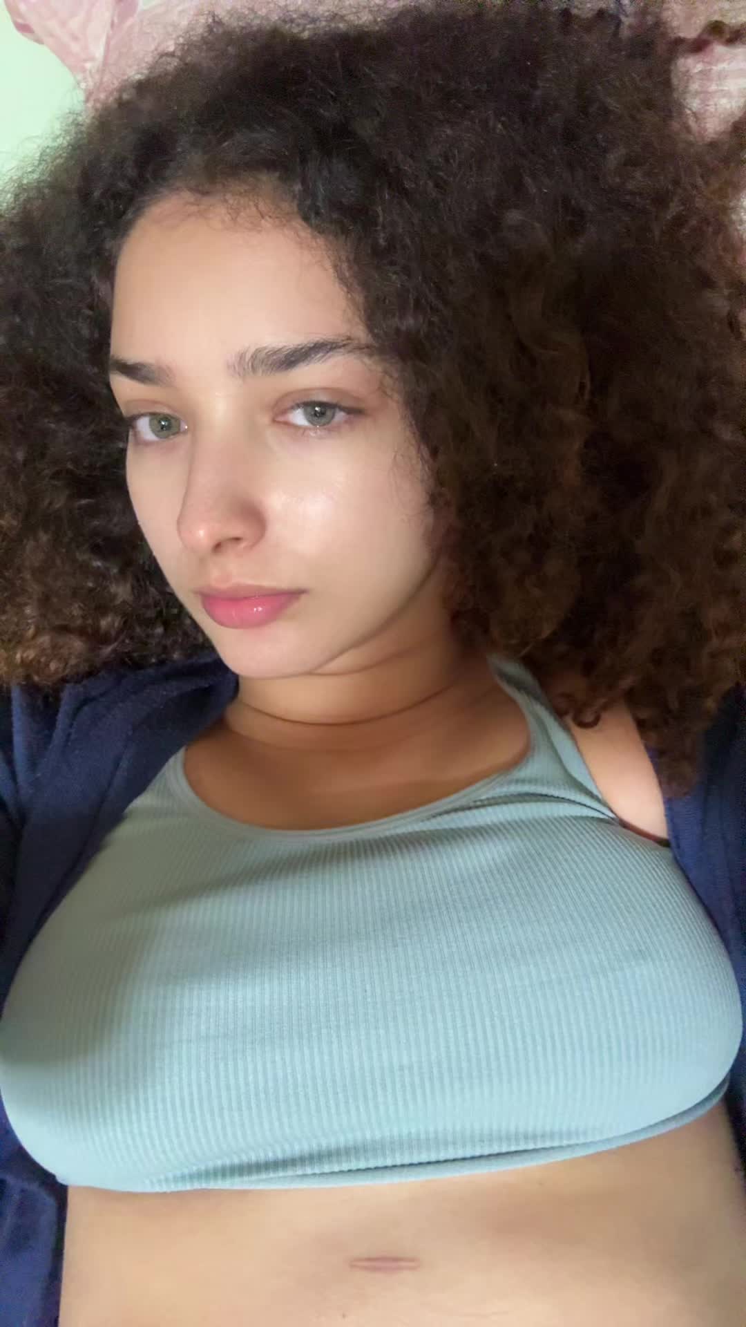 @hiisabela