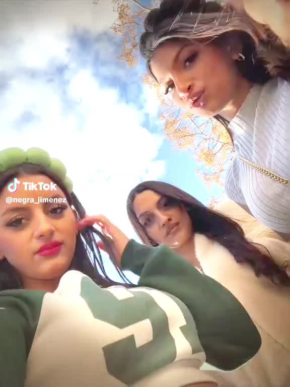 @LaNegra21🩷