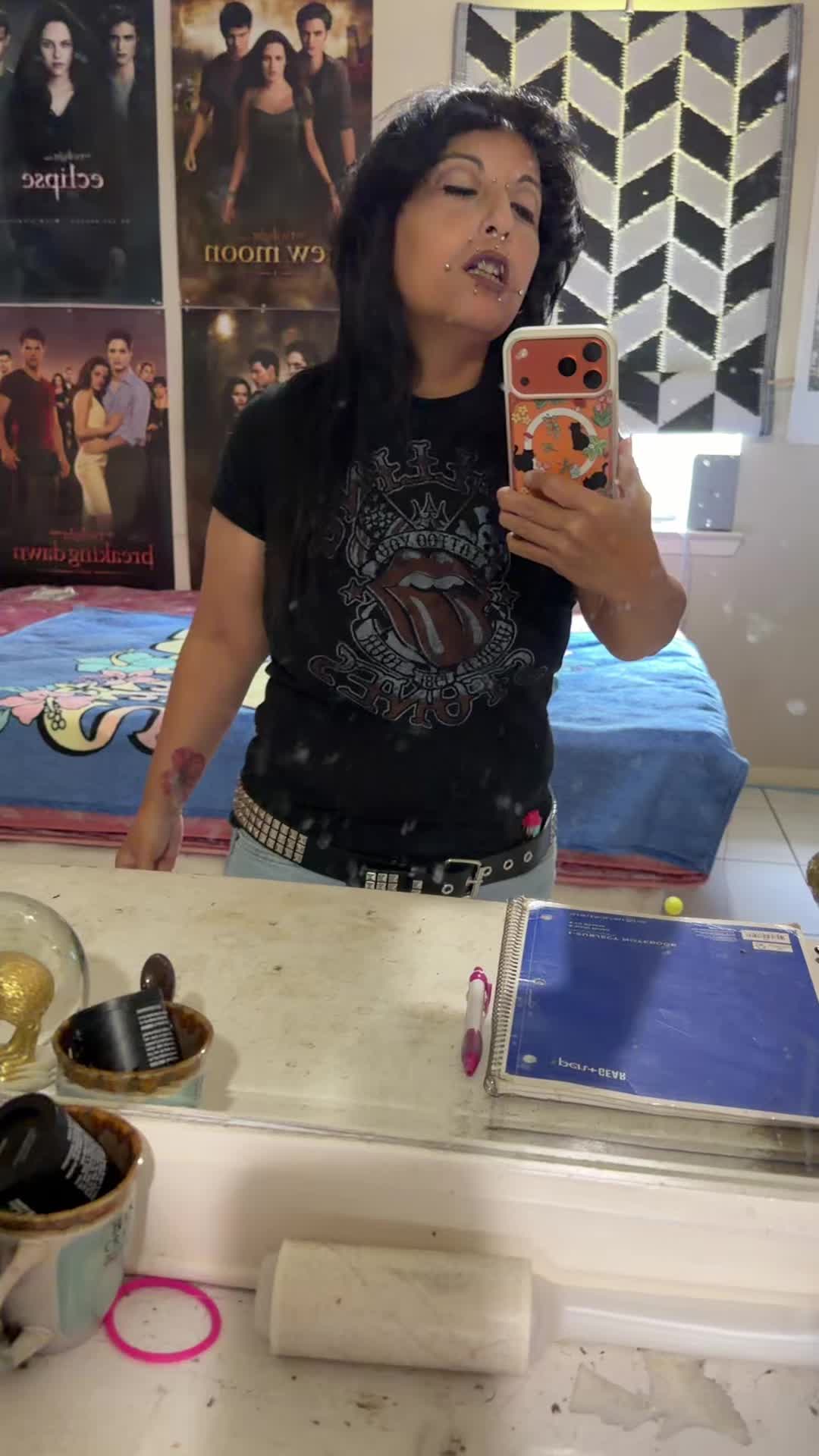 @draculapriestess