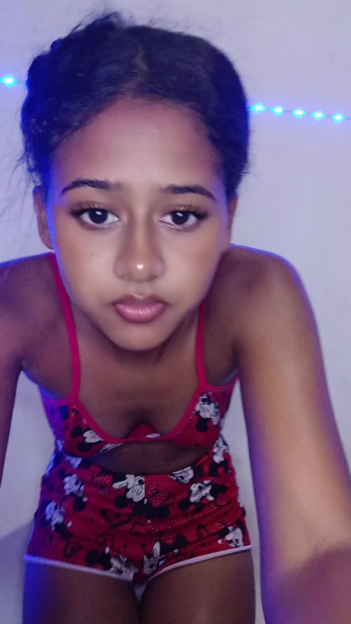 @indiazinha18