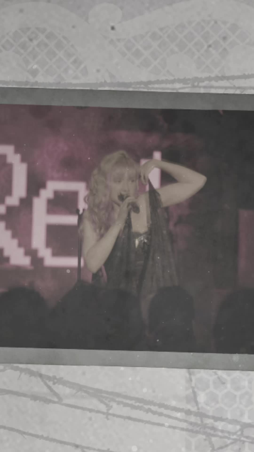 @Ella Red