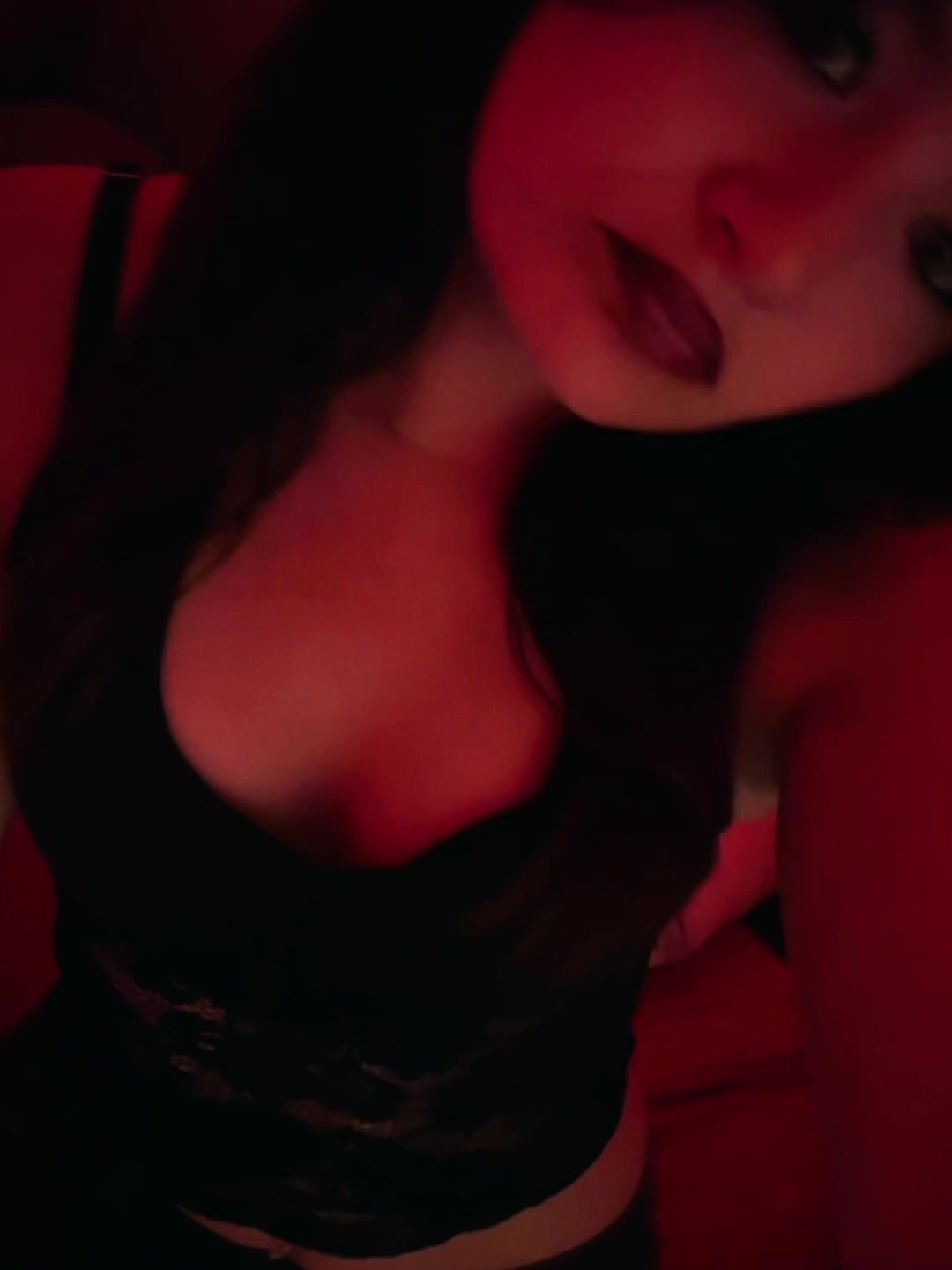 @𝑬𝒍𝒍&rsquo;🍒💋💄