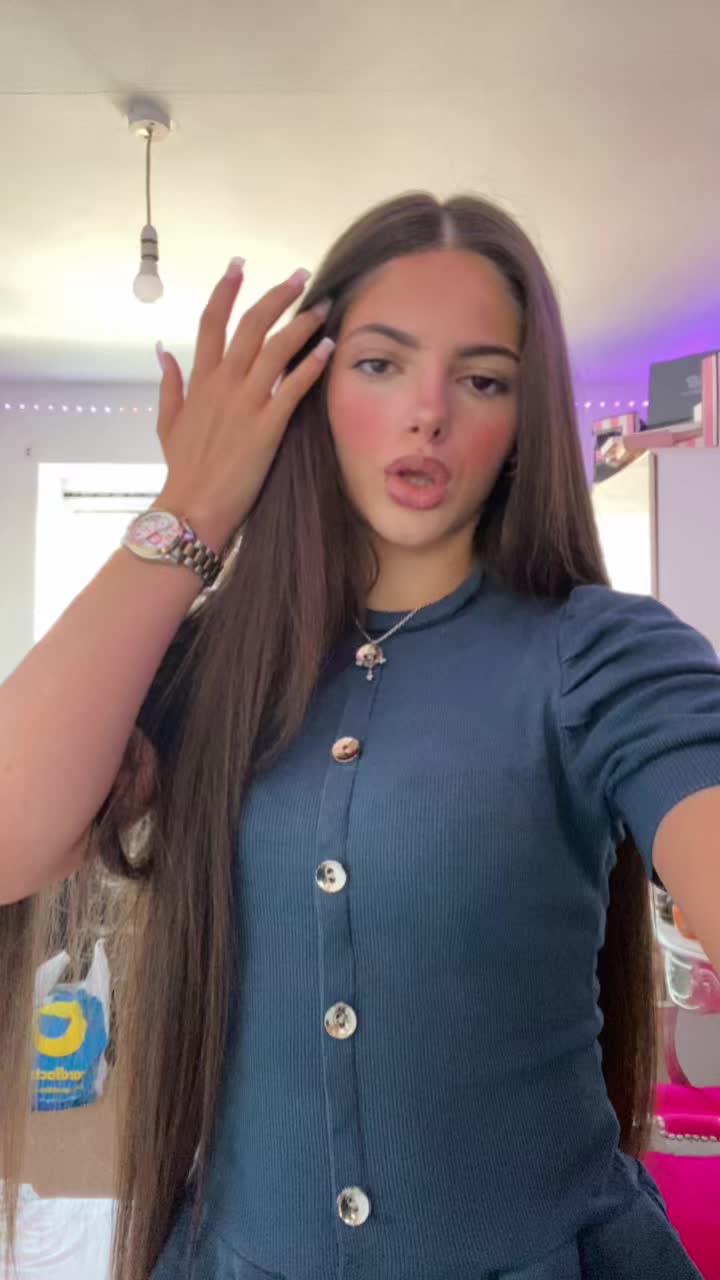 @Lacey Louise&hearts;️