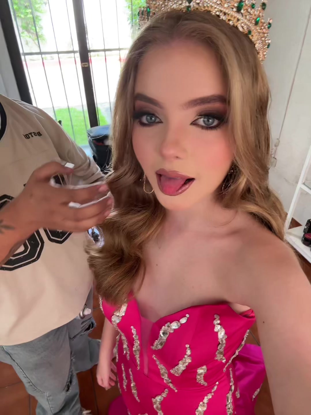 @issita