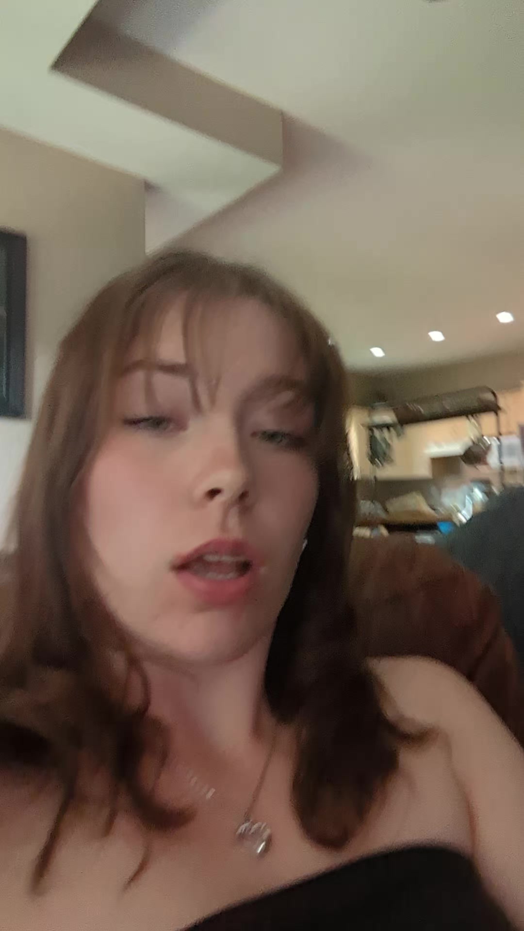 @￶