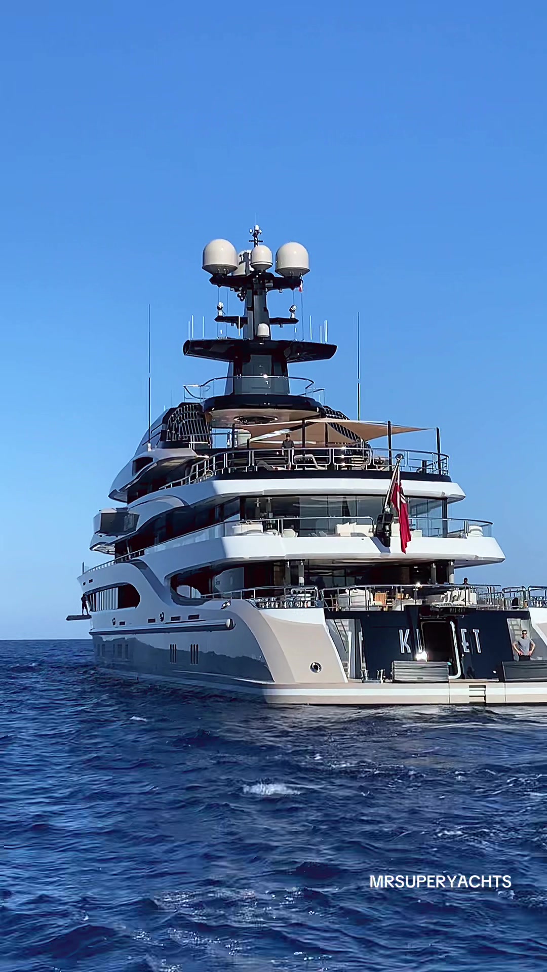 @MRSUPERYACHTS | Matthijs Rhee