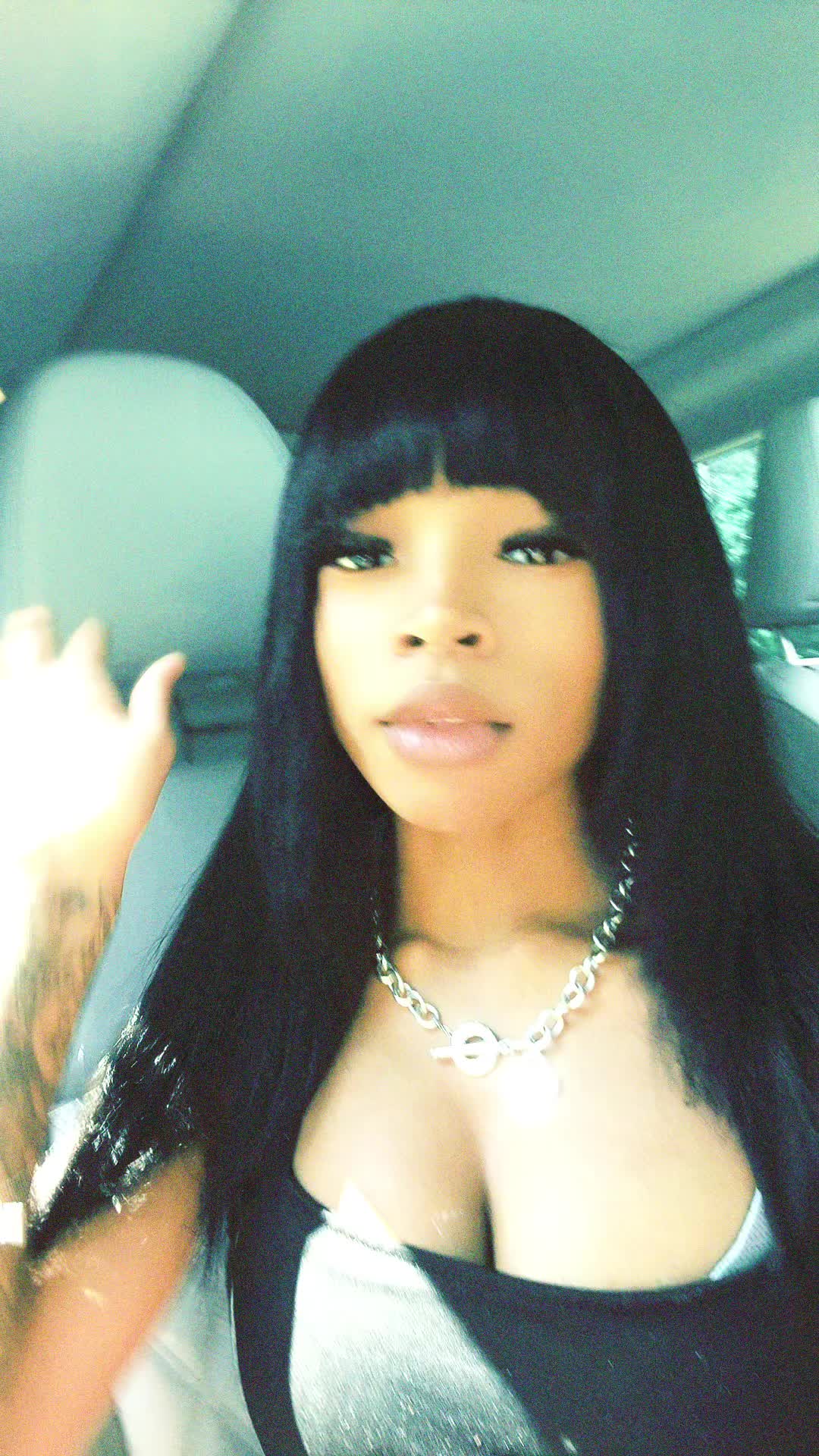 @whoisshe