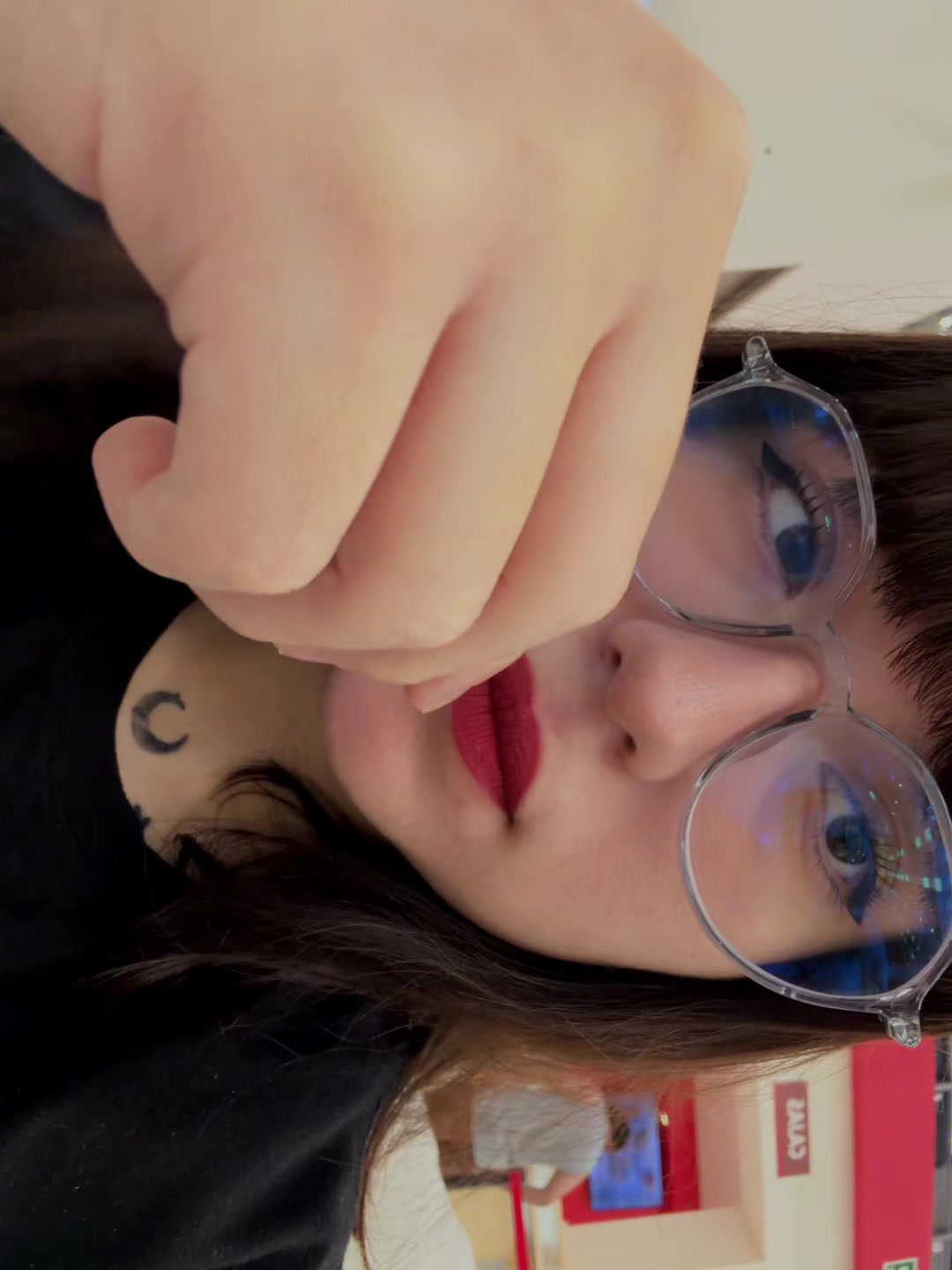 @lizz