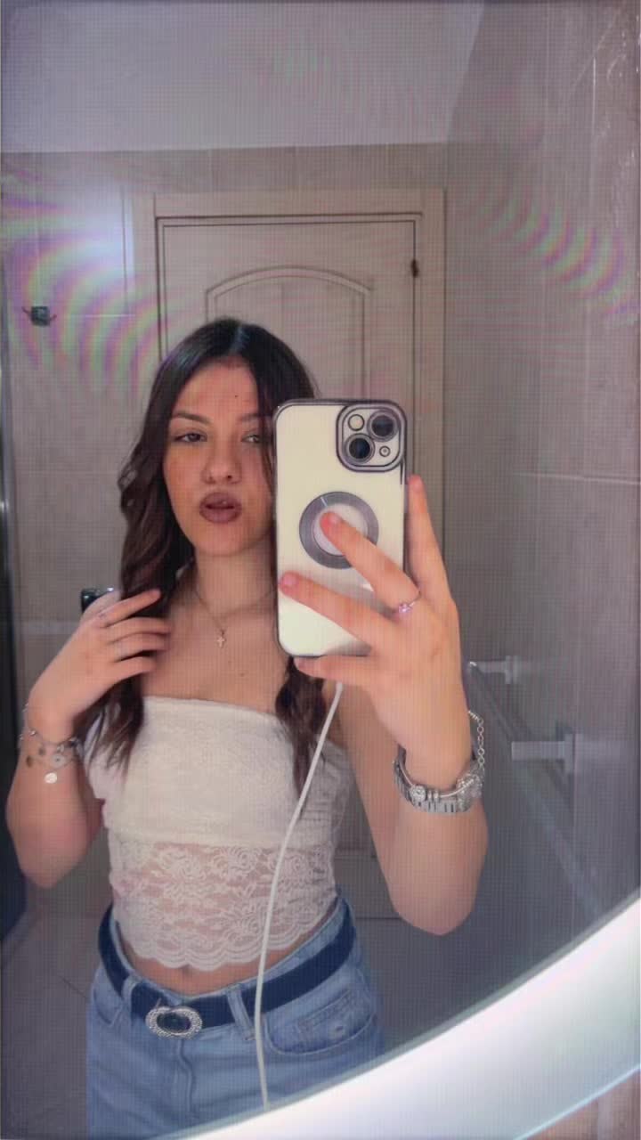 @𝒟🫦