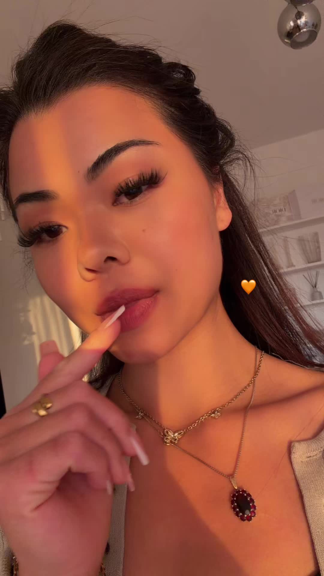 @𝐒𝐀𝐑𝐀𝐇 𝐒𝐎𝐏𝐇𝐈𝐄 🦋
