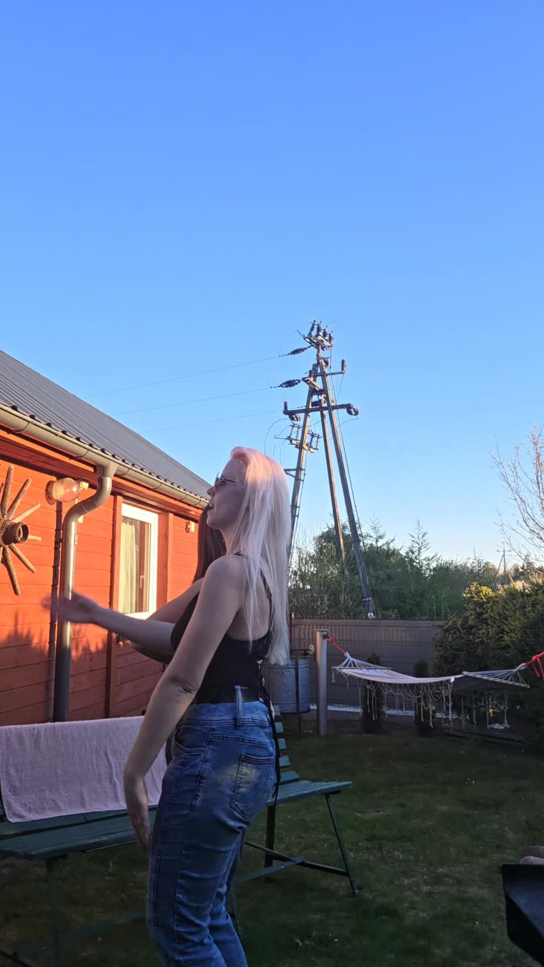 @nikolcia_0207