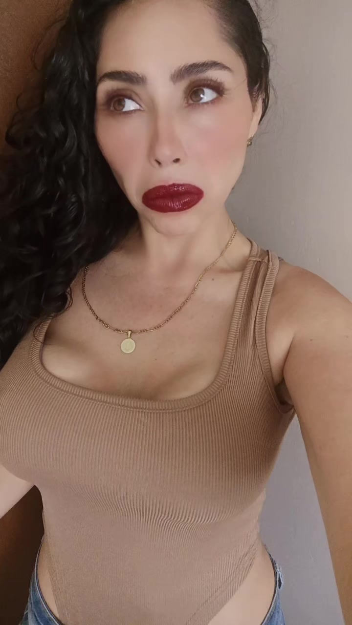 @Esvega