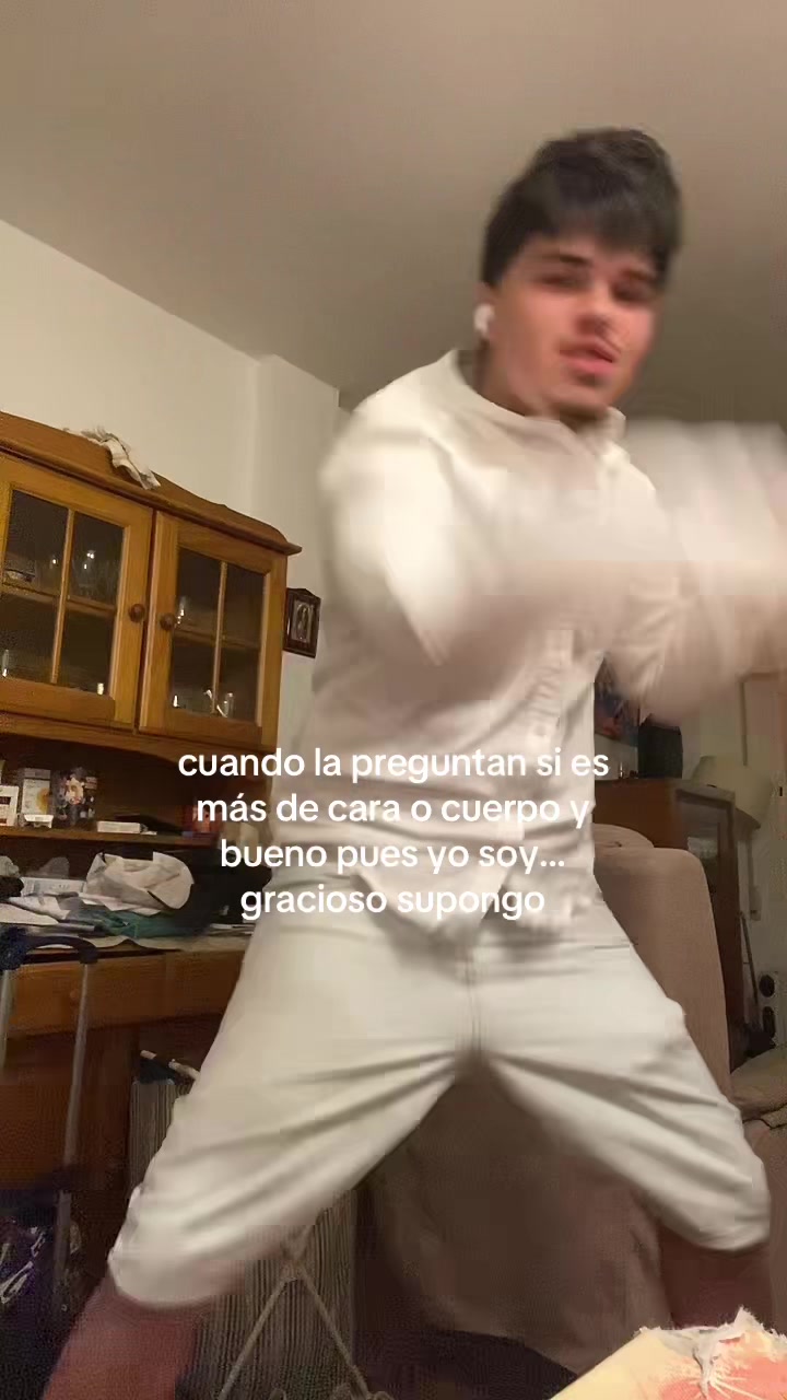 @🧐