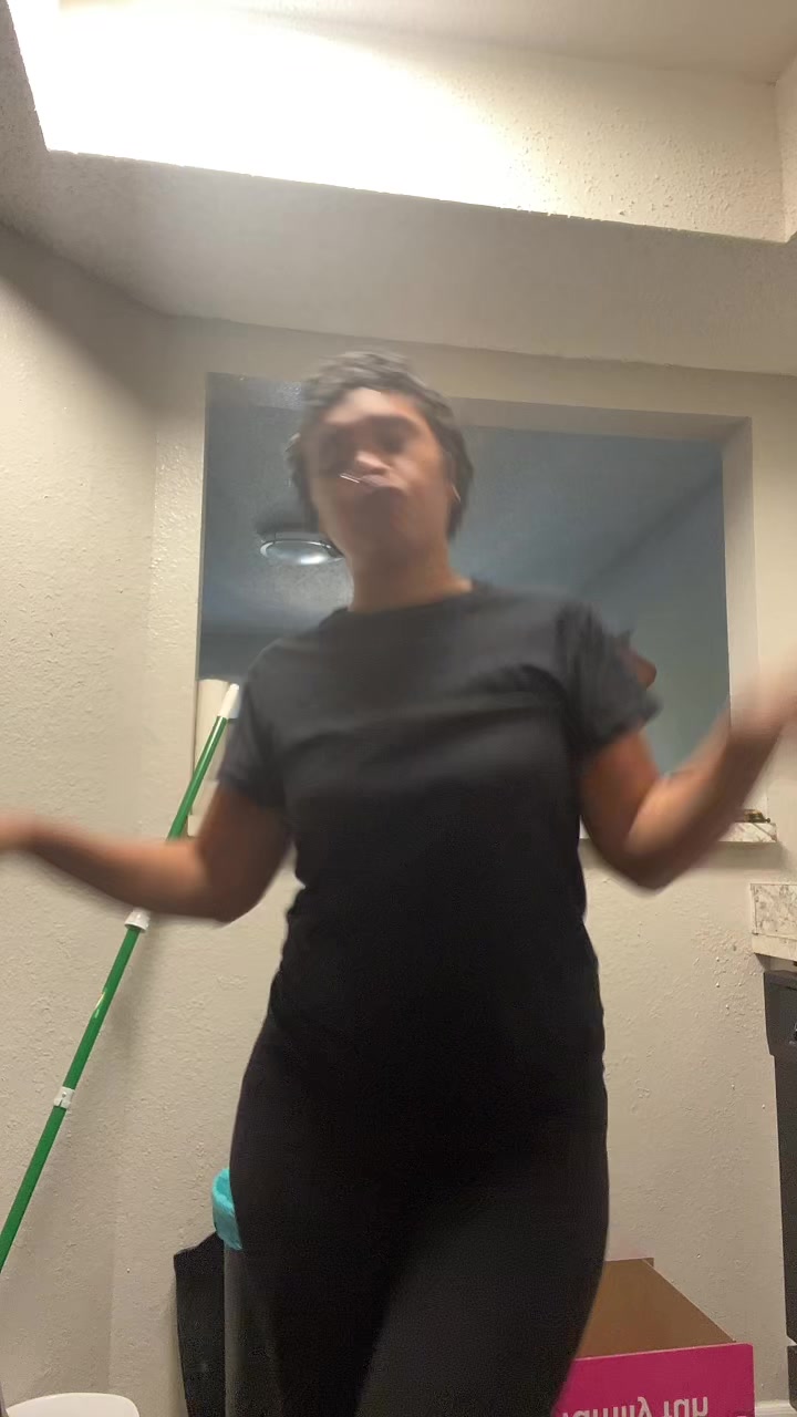 @Tee