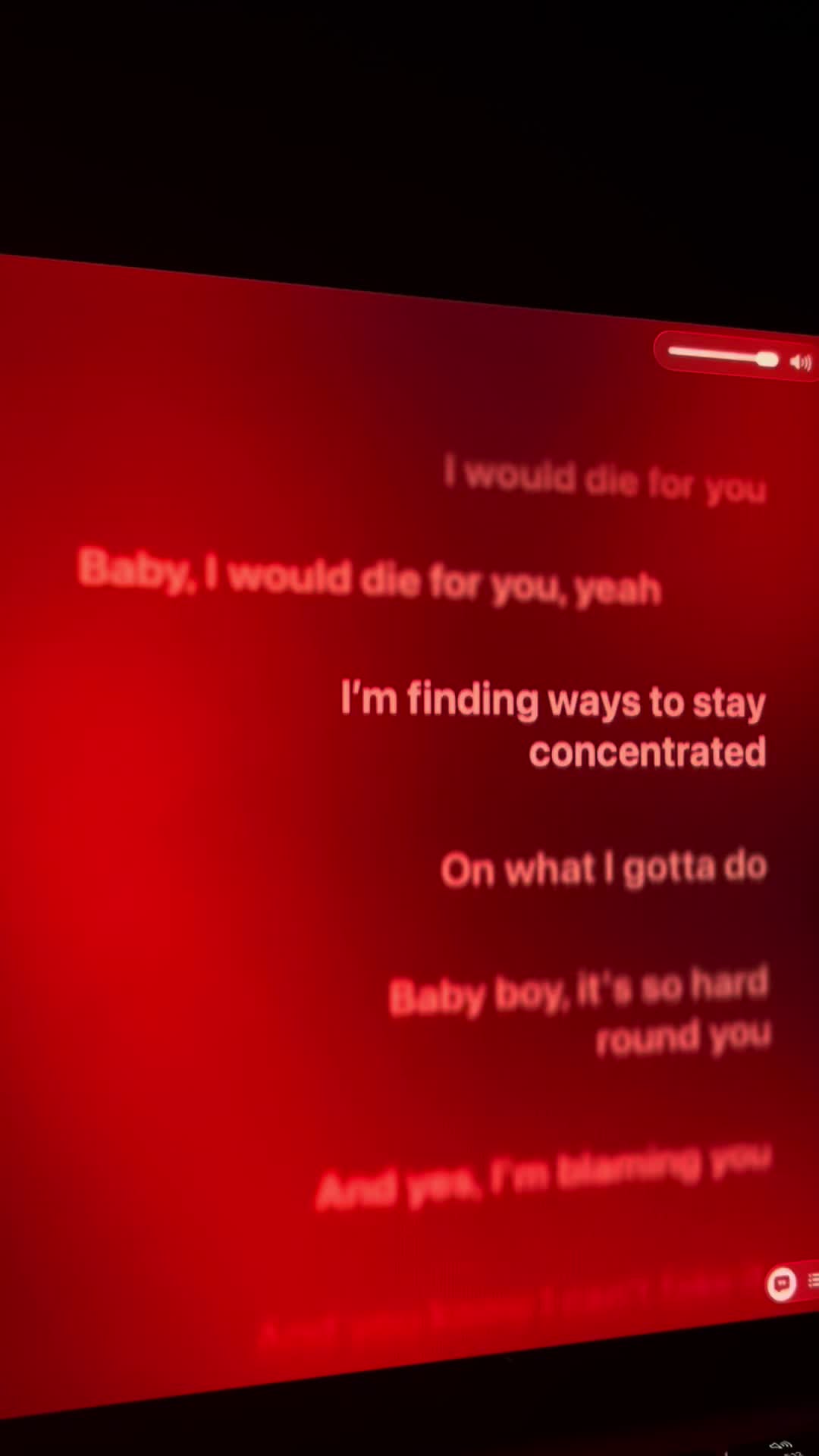 @🎧