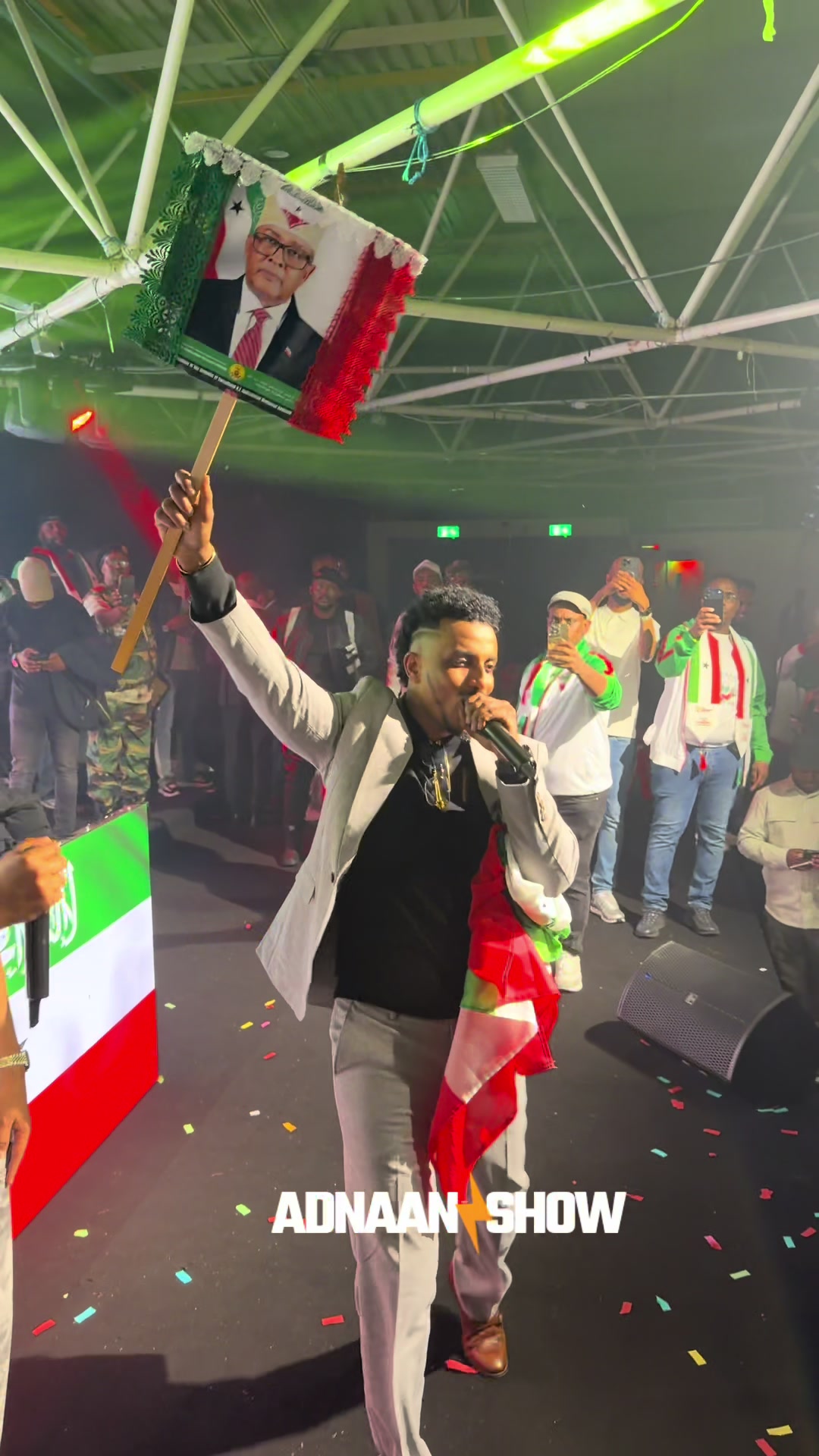 @ADNAANSHOW 🇬🇧