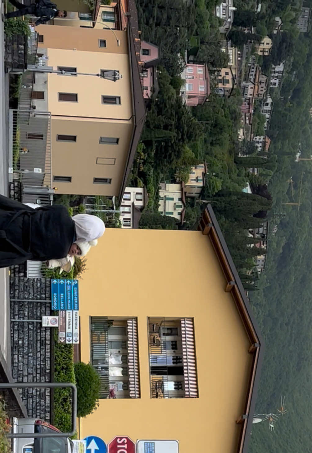 @Azwa.