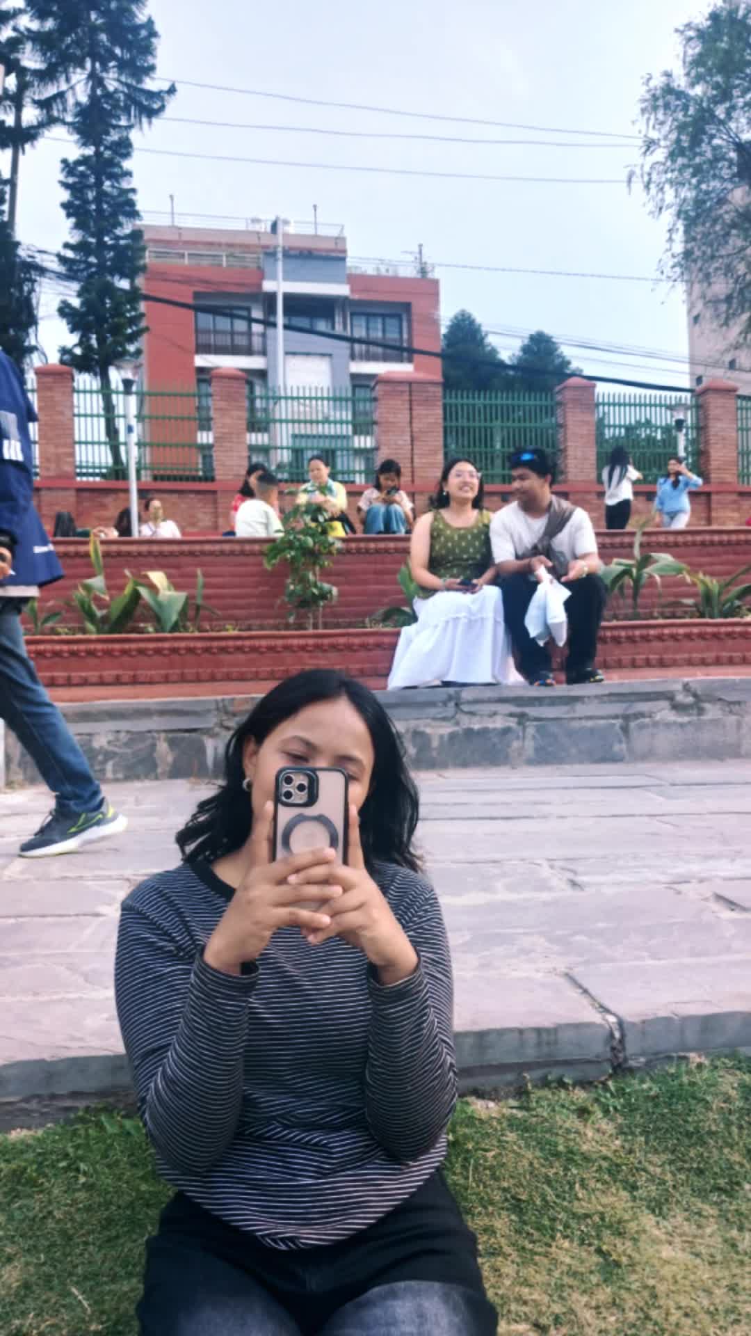 @samjana 👩&zwj;❤️&zwj;💋&zwj;👩💋💋💋