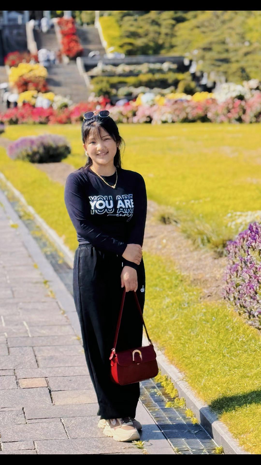 @🤞🇳🇵PyAri🇯🇵🦋