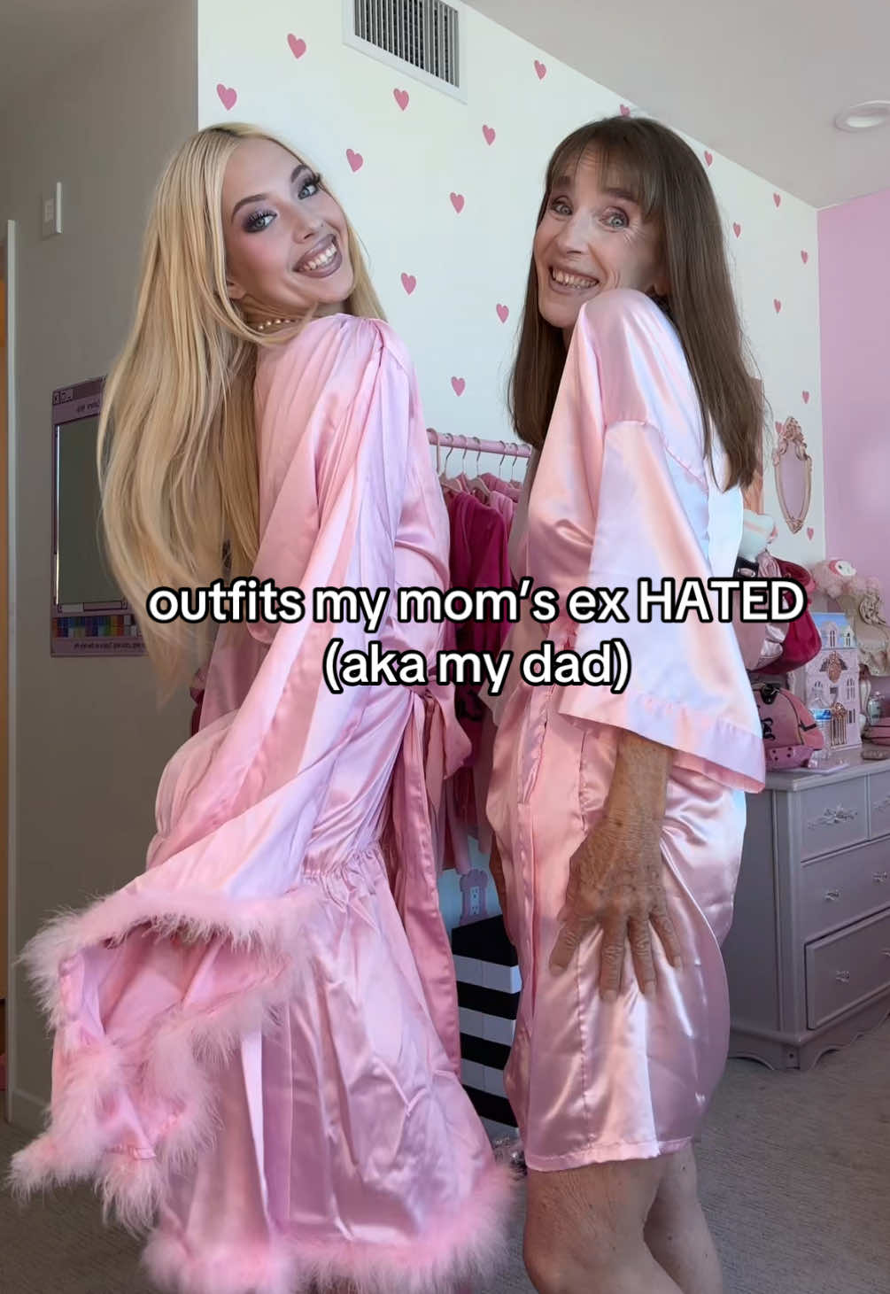 @mo