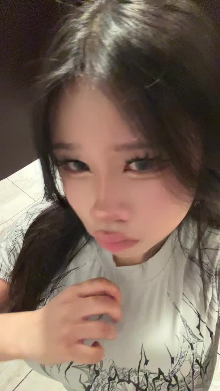 @Christina