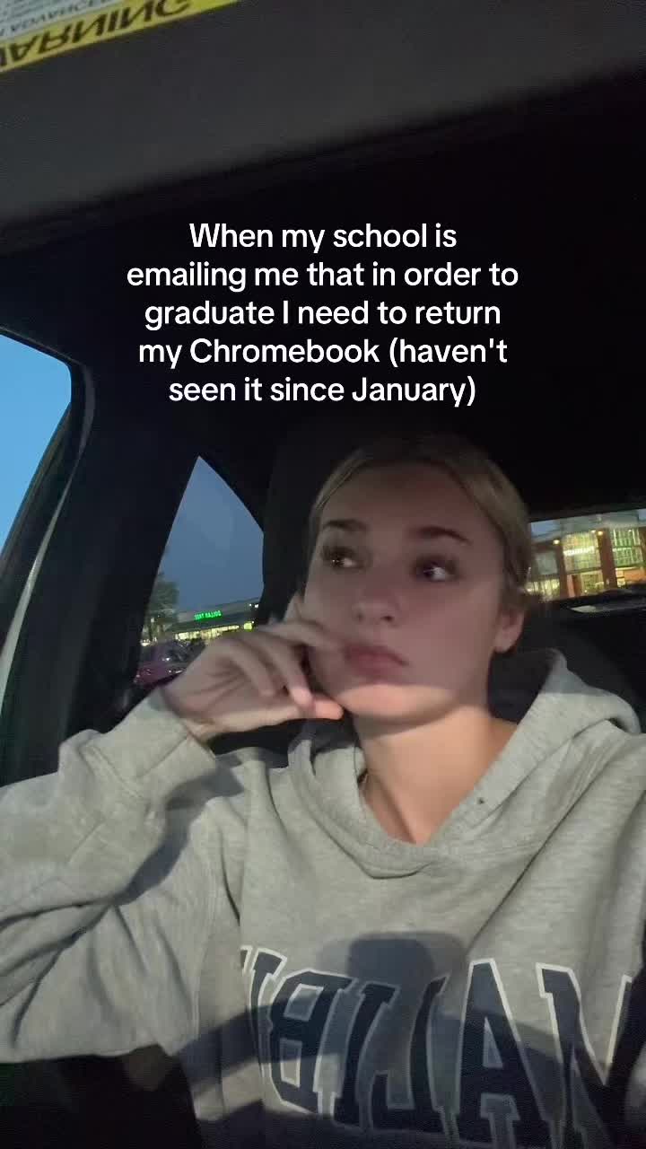 @⃟