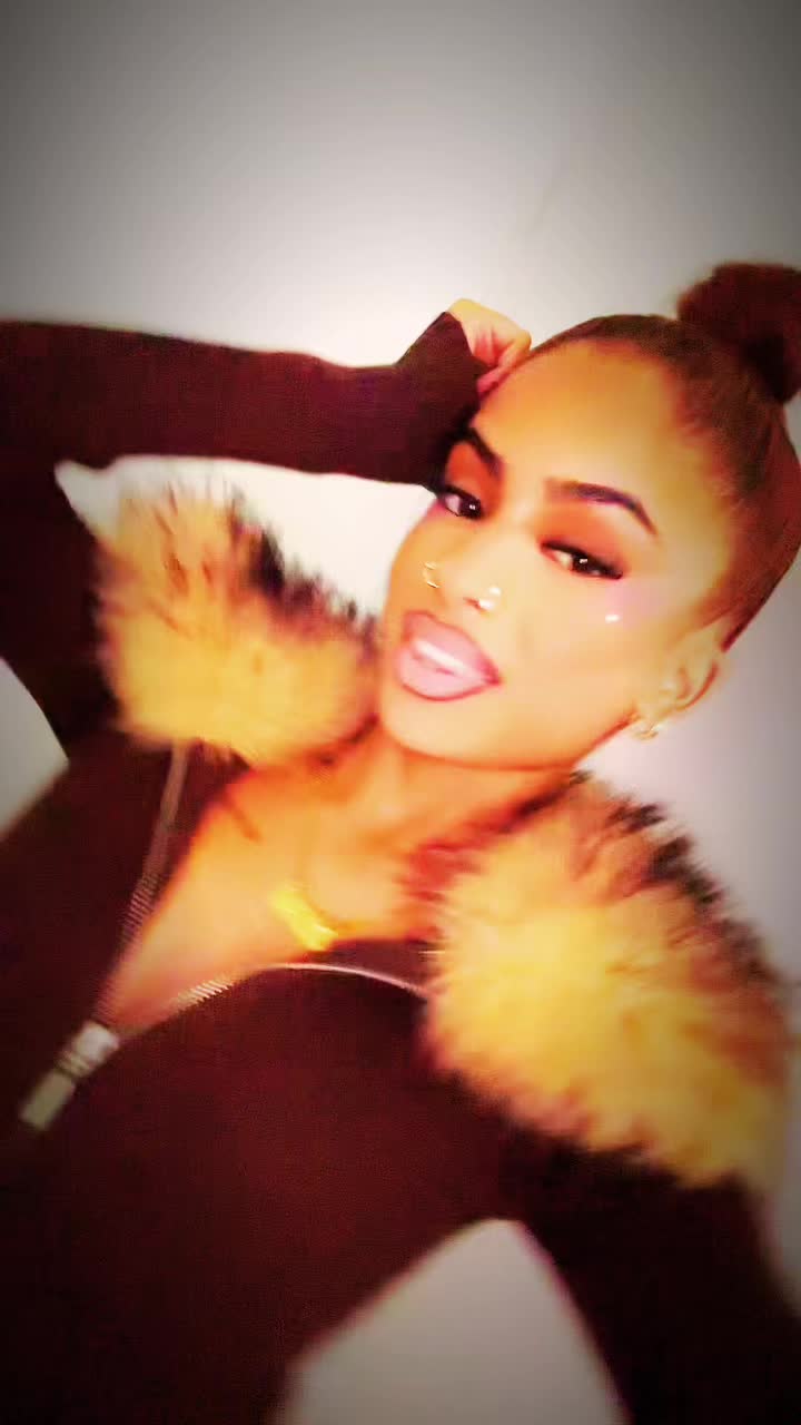 @𝑟𝑎𝑚𝑖𝑖&rsquo;👩🏽&zwj;🦰