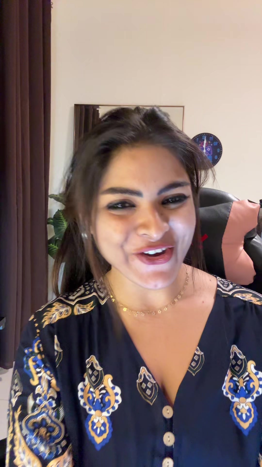 @chayaschu