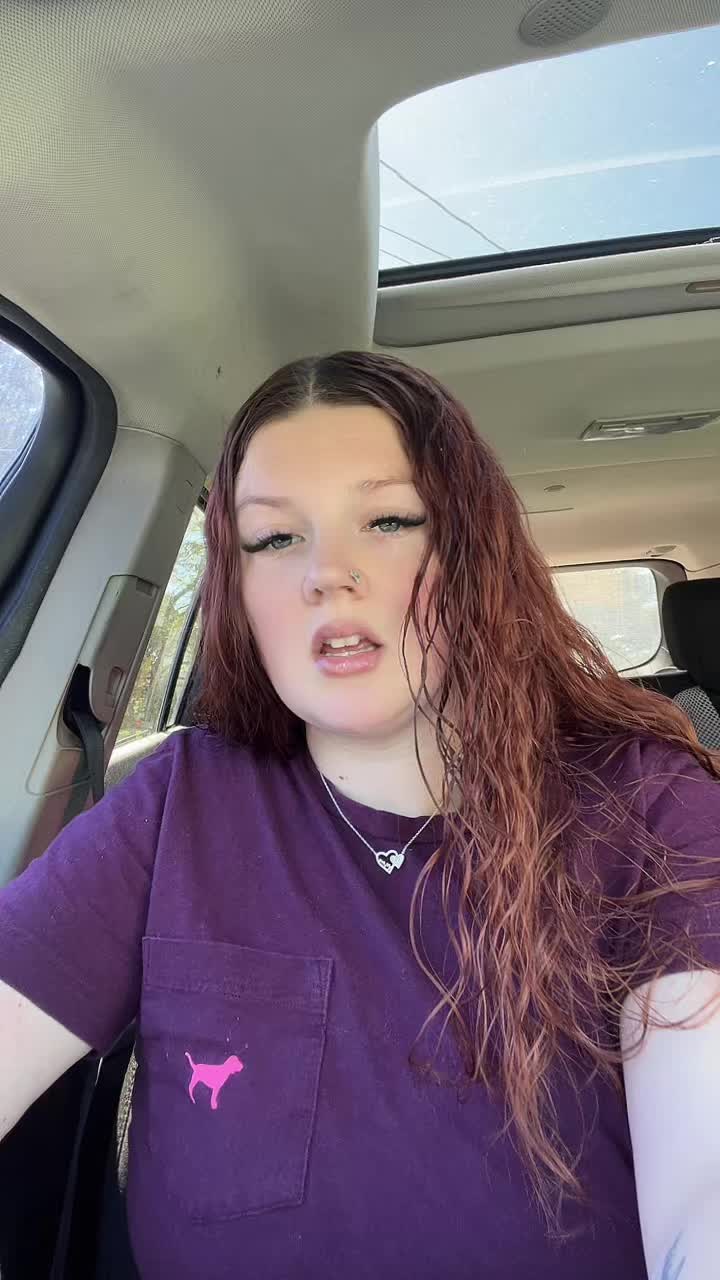 @Biancaaaa💜👣