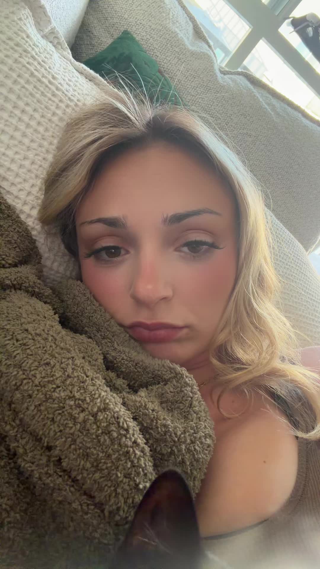 @Hennybacon