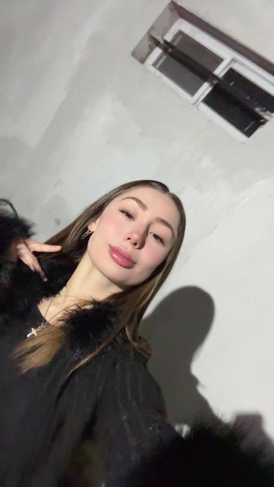 @C H U N I 🖤