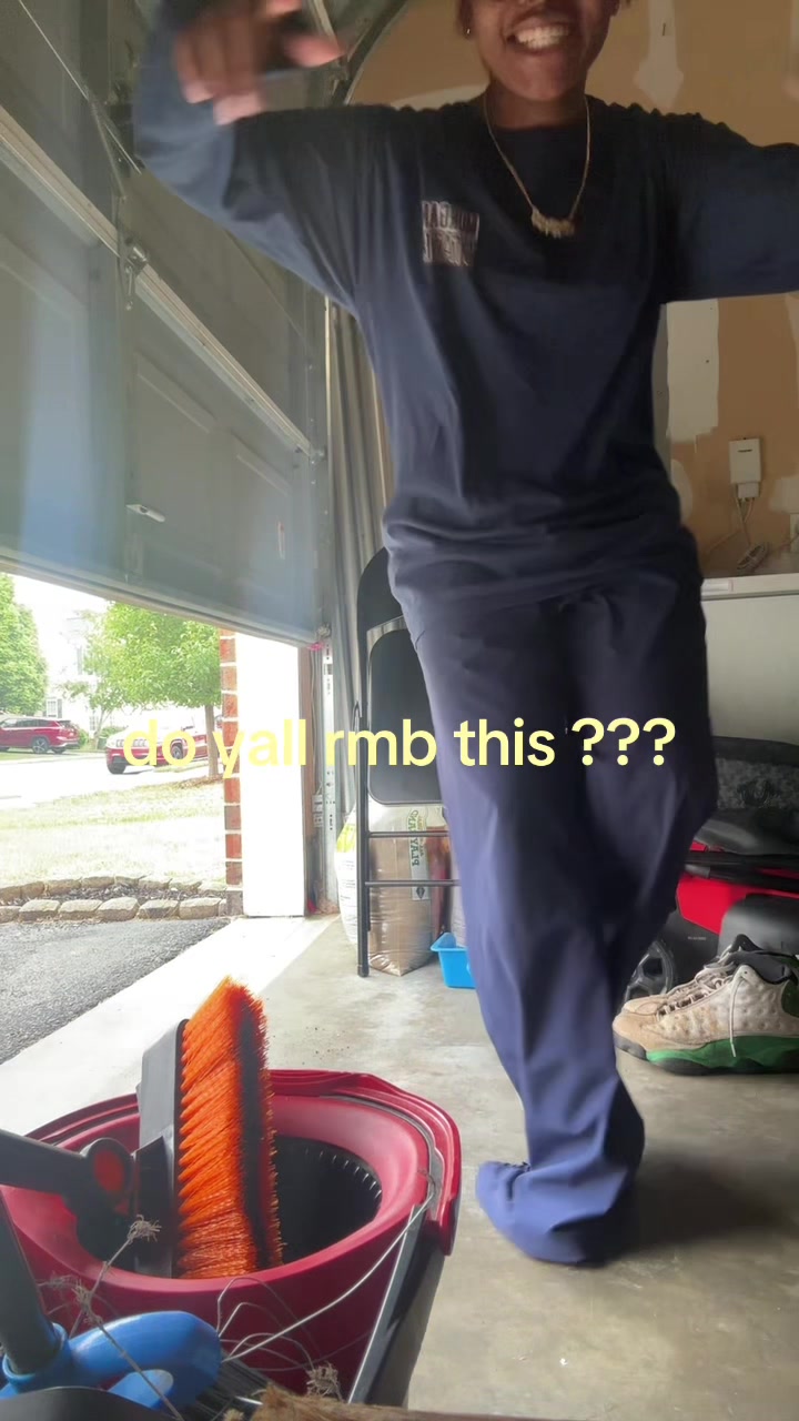 @bootyclapper3355