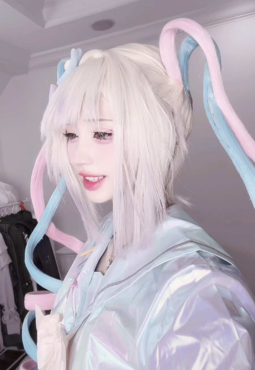 @𝓋𝑒𝑒 ♱&middot;.༝ ゔぃー