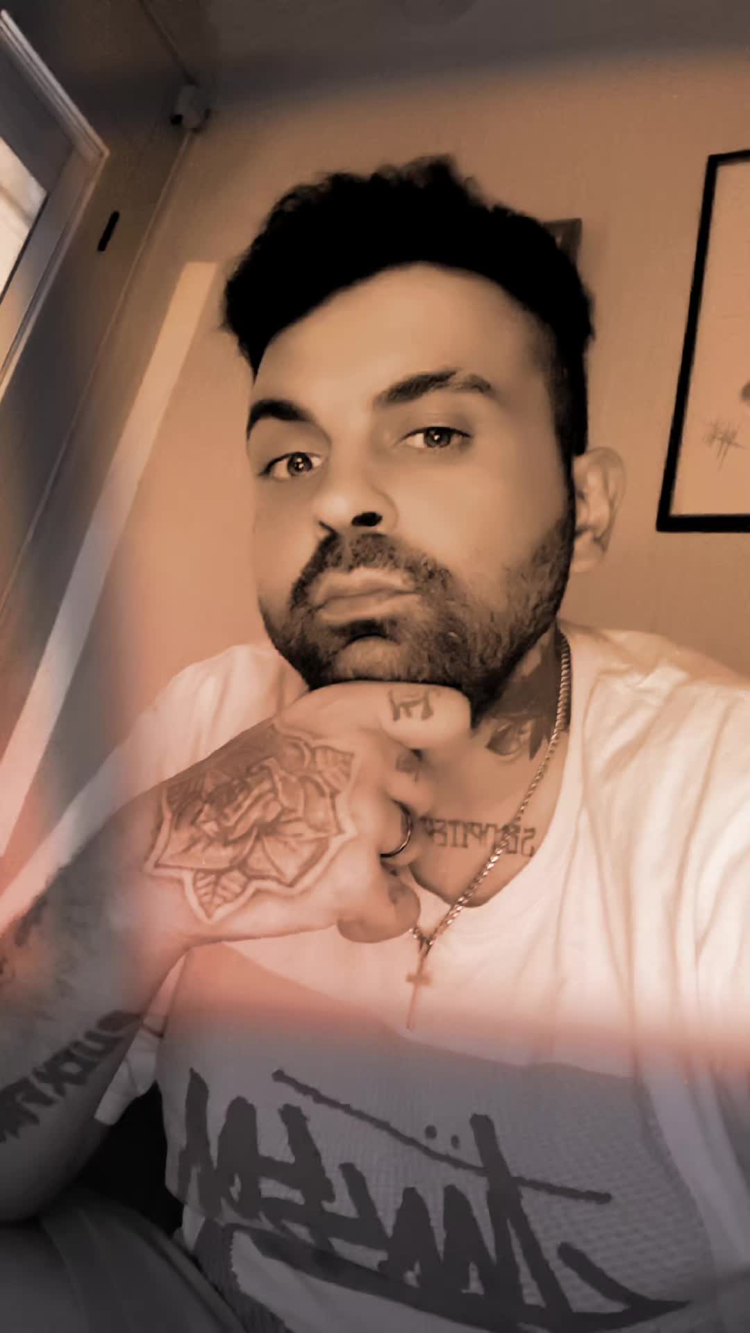 @rafaeelooo