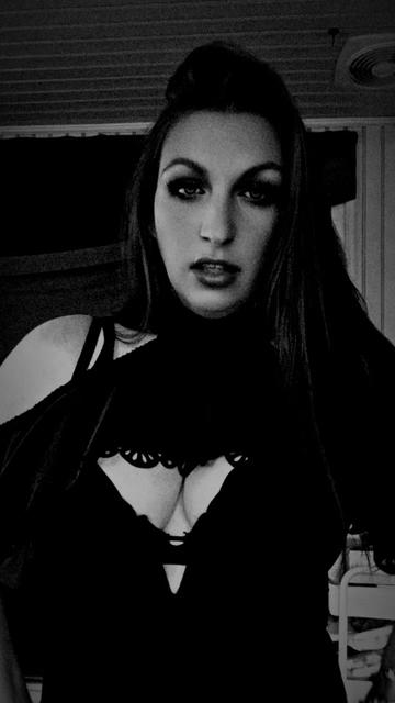 @💀𝔐𝔦𝔰𝔣𝔦𝔱 ℭ𝔥𝔢𝔯𝔯𝔶💀