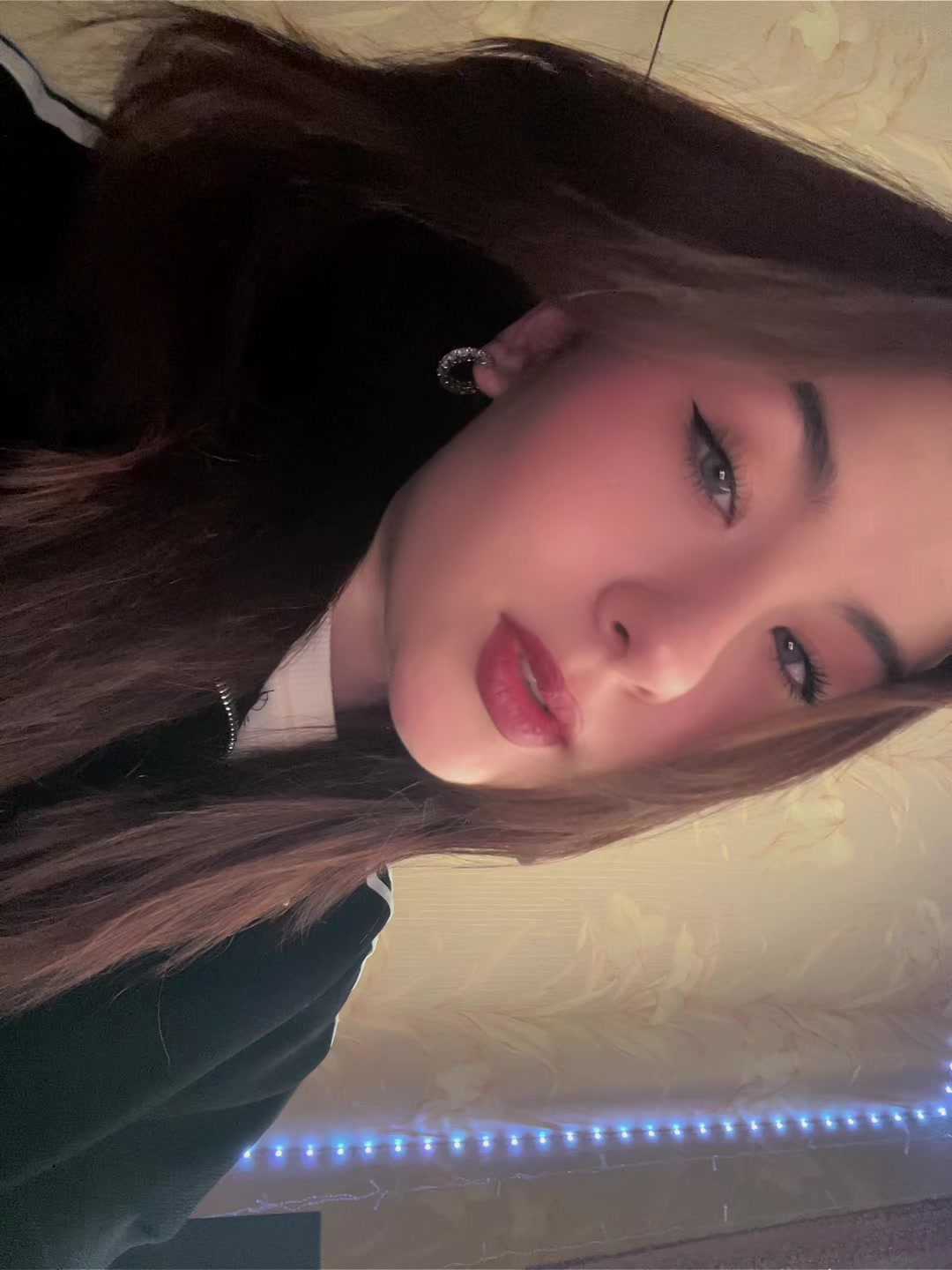 @🐟