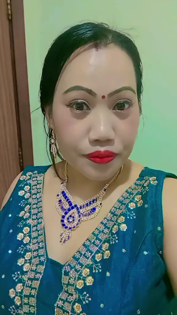 @❤ अनुष्मा भ्लोन ❤️