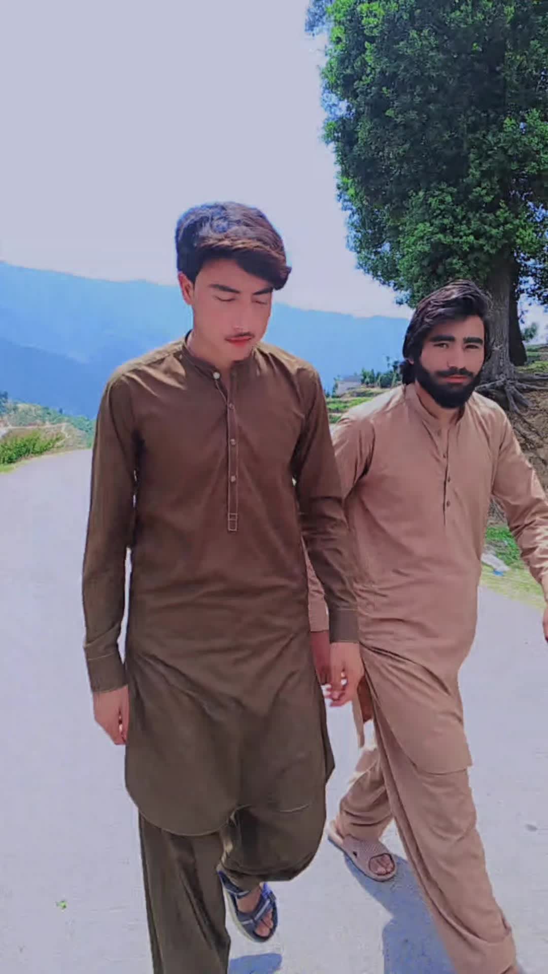 @Mujahidsalar👬