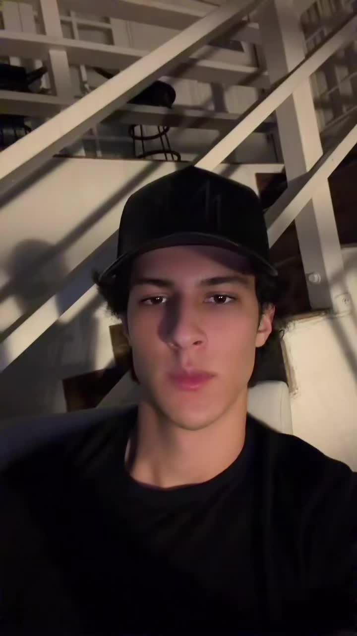 @marcushullaster