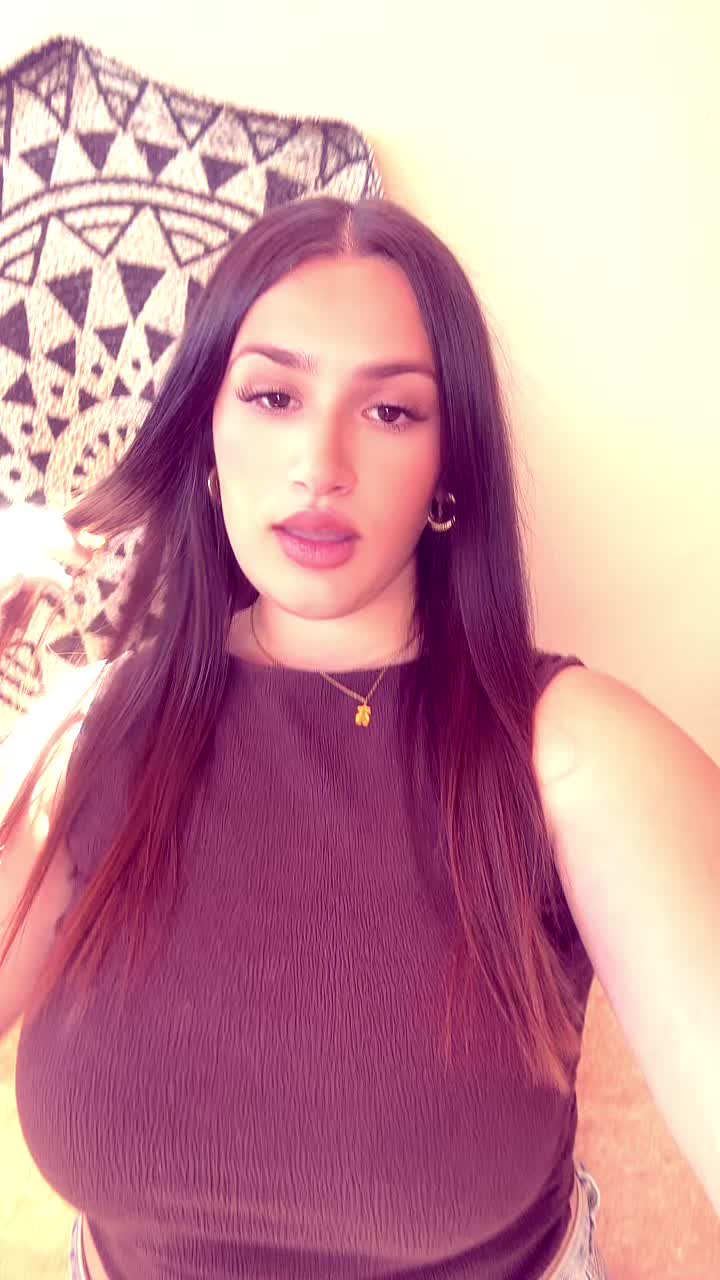 @𝒄𝒍𝒂𝒖𝒅𝒊𝒂𝒂