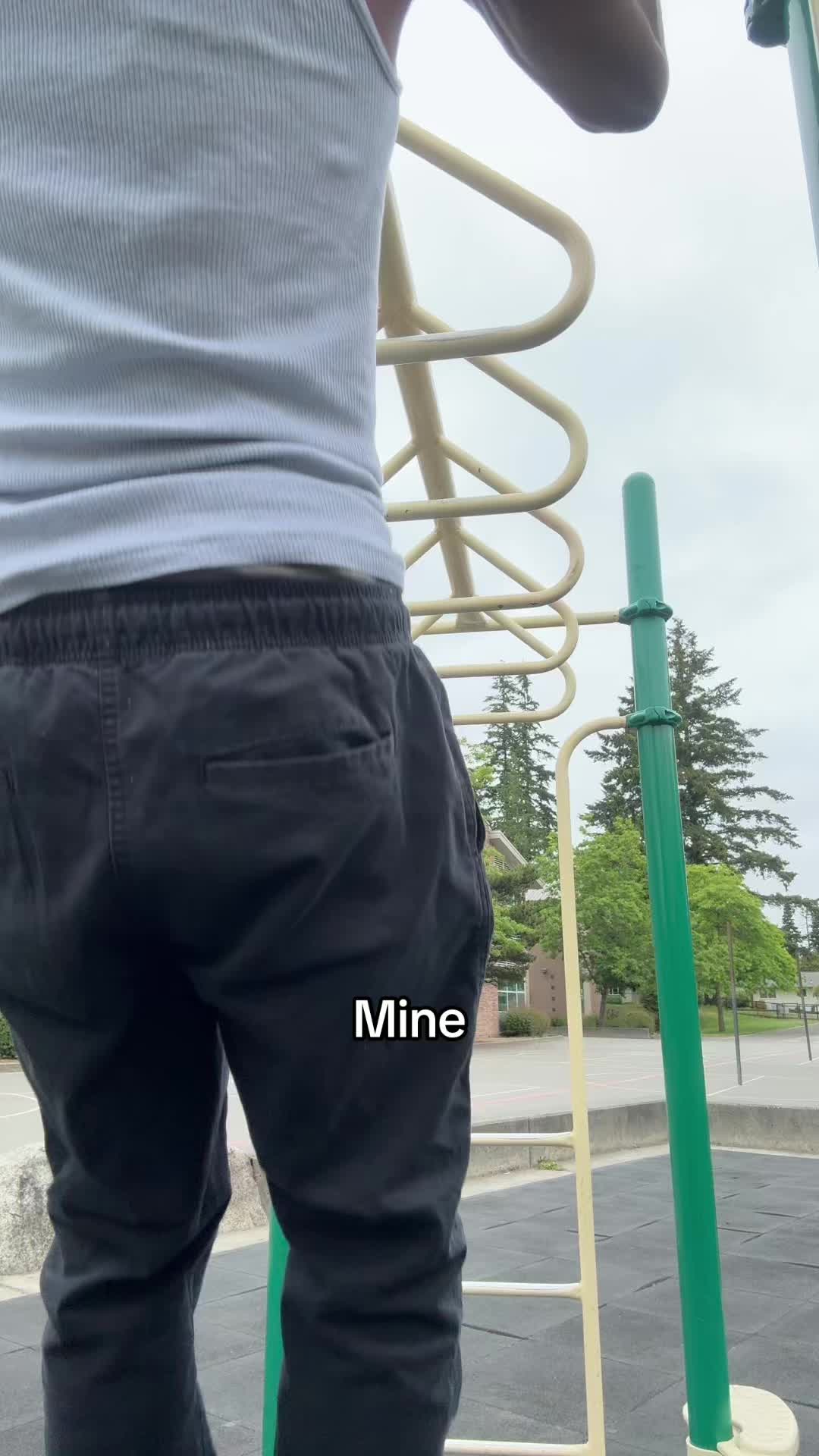 @Demarea885