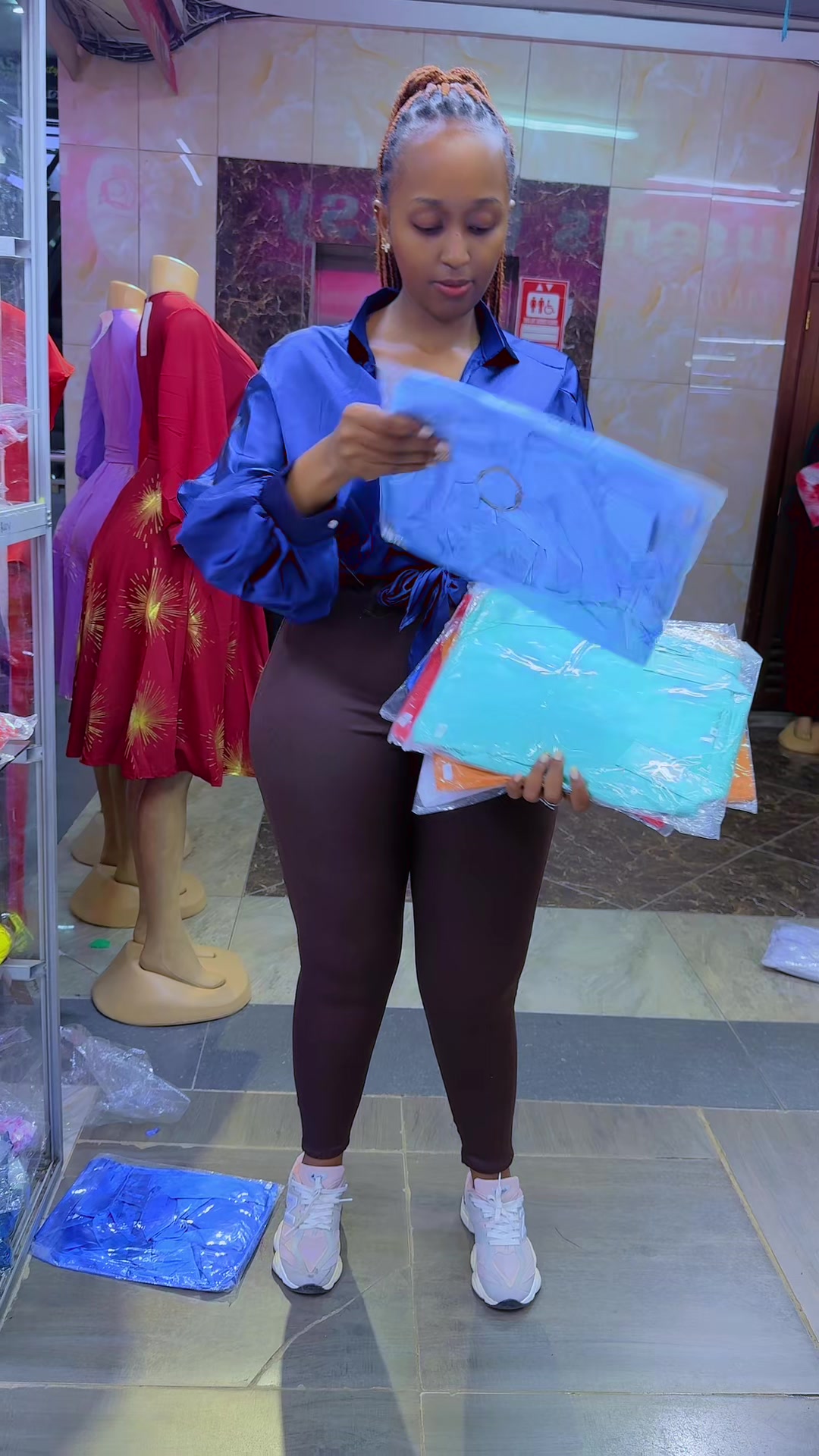 @QUEENS CLASSY COLLECTIONS