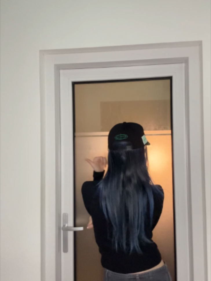 @queenzeye_official