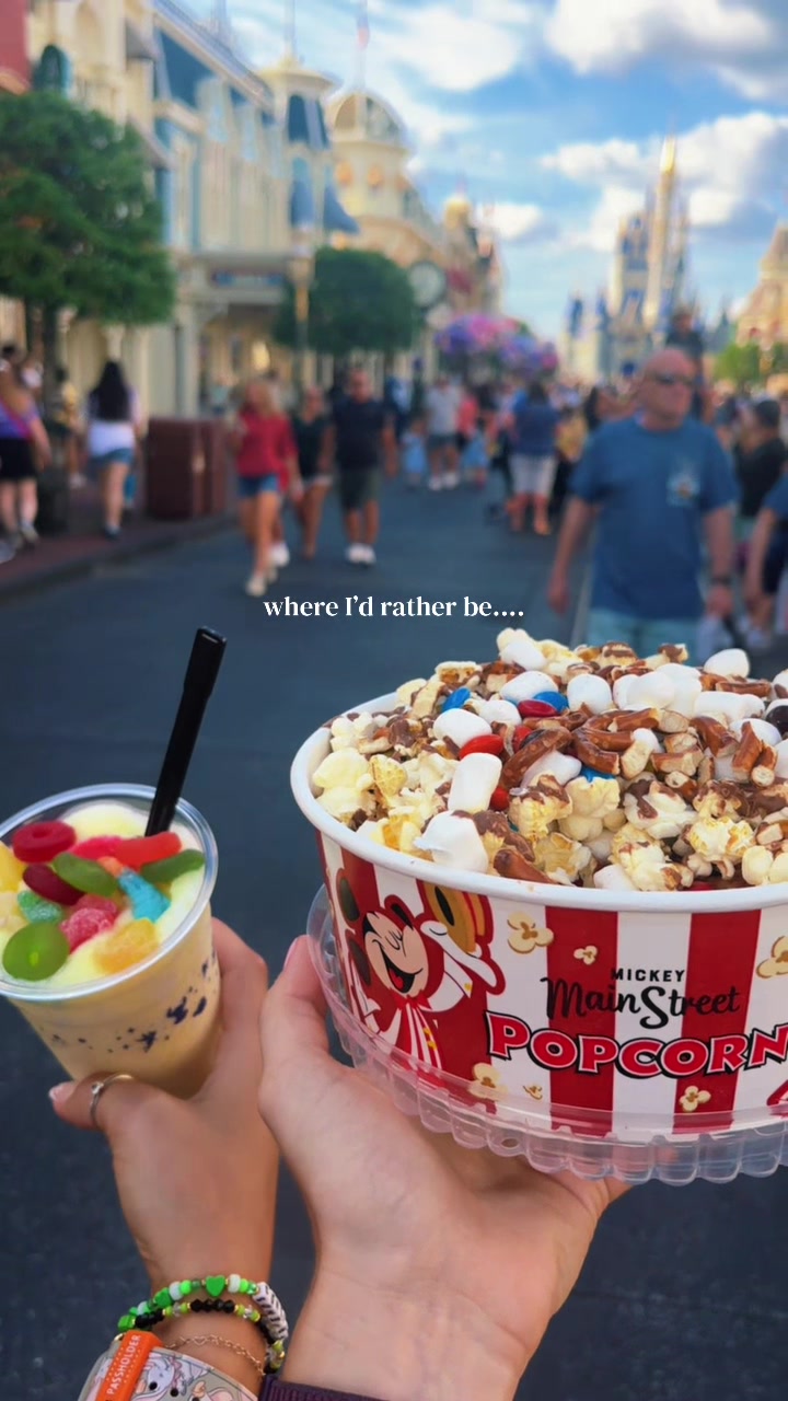 @tori🌞🌴🎡🎢🎟️🍿